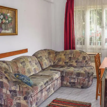 Two Bedroom Holiday In Ferienhaus *