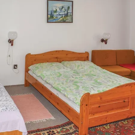 Ferienhaus Two Bedroom Holiday In